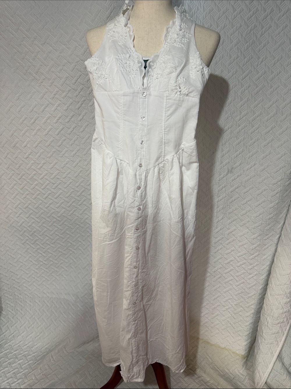 wild fable White Eyelet Lace Button-Front Maxi Dress